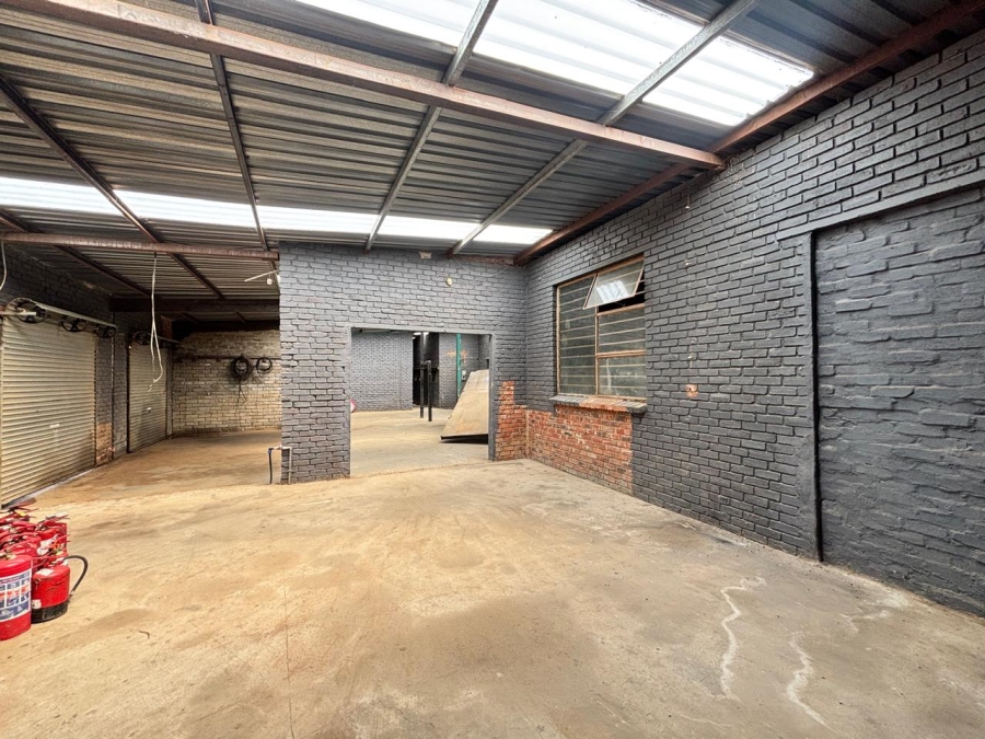 To Let commercial Property for Rent in Klerksdorp Industrial North West